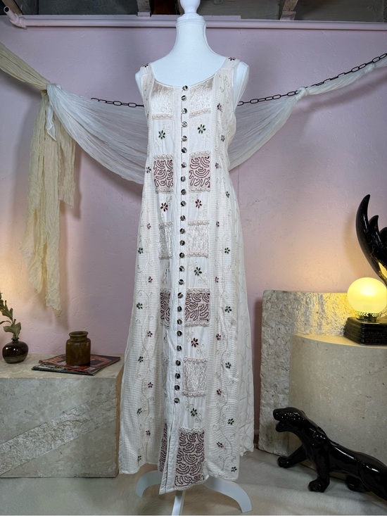 Dresses & Skirts - Vintage Cream Embroidered Maxi Dress | Button Front | Size M